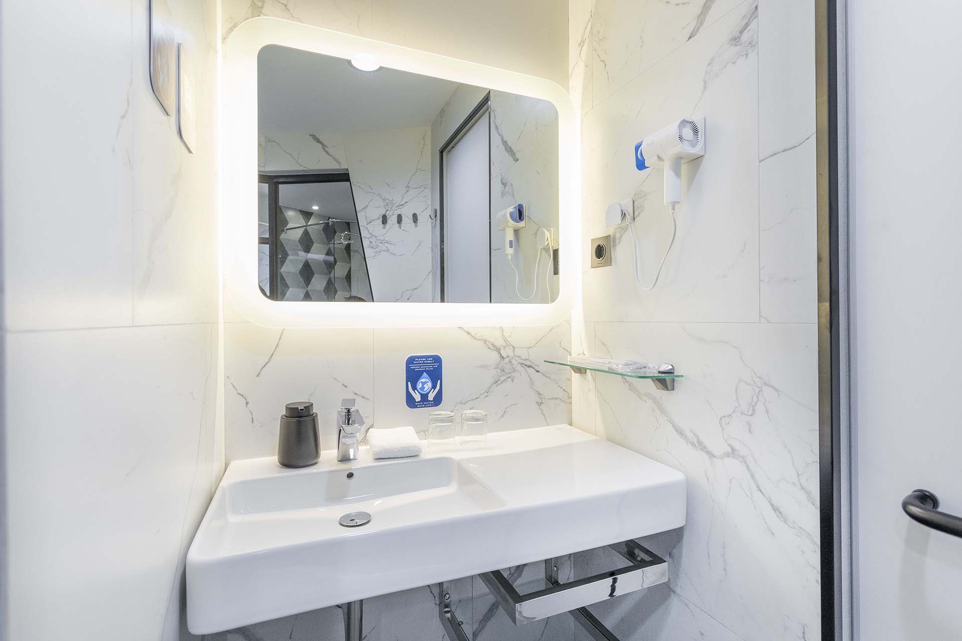 Aeris Hotel Banjarbaru Executive Room